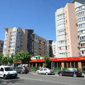 - Livoberezhna Апартаменты